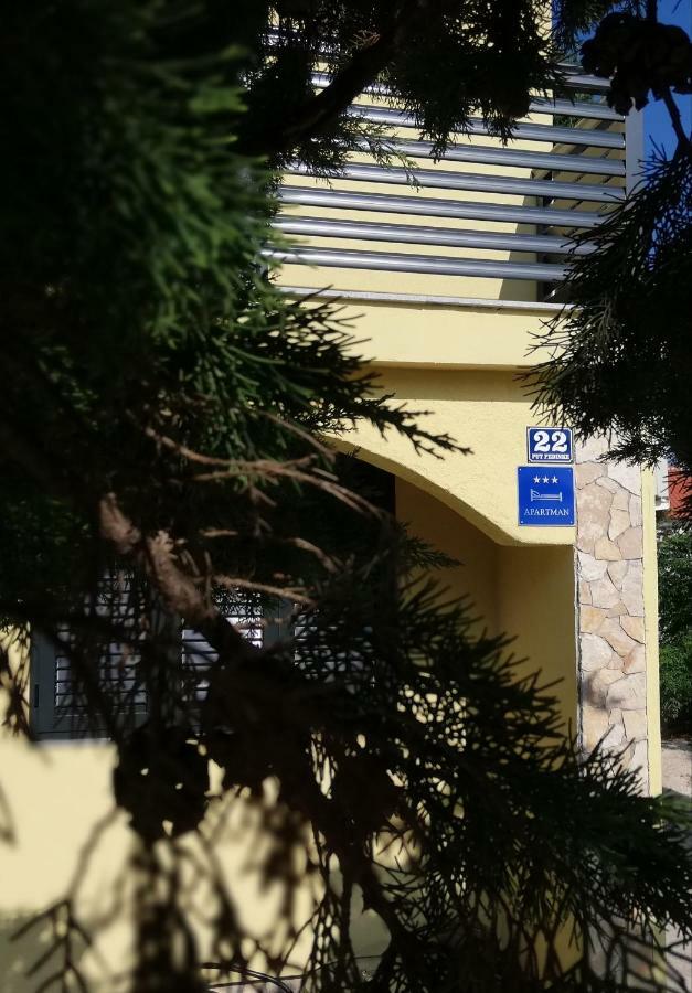Villa Niva Vir Exterior foto